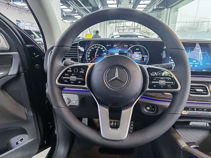 Фото 8 - Mercedes-Benz GLS-Class