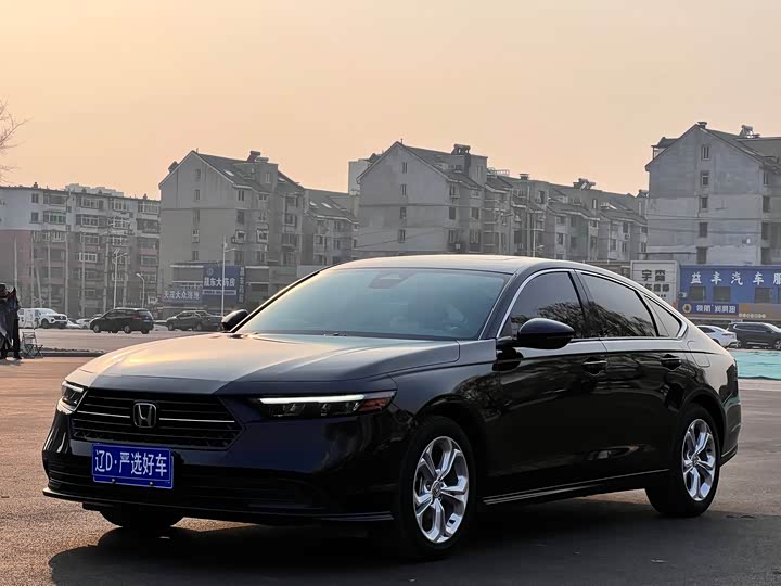 Фото 1 - Honda Accord