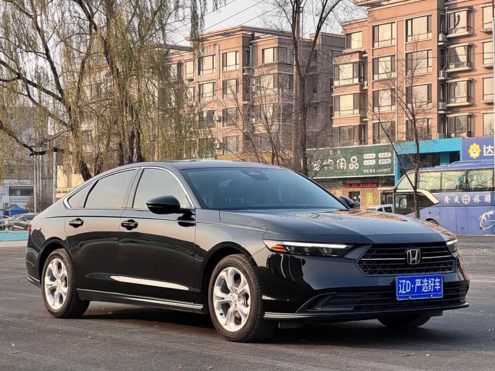 Фото 3 - Honda Accord