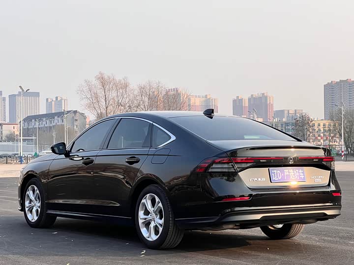 Фото 6 - Honda Accord