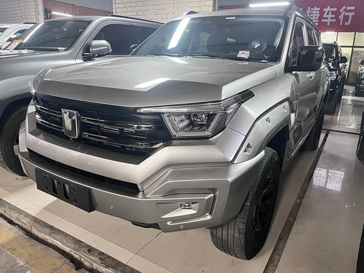 Фото 1 - Tank 400 Hybrid