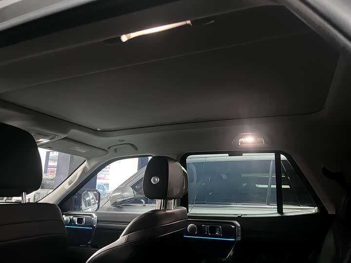 Фото 12 - Tank 400 Hybrid