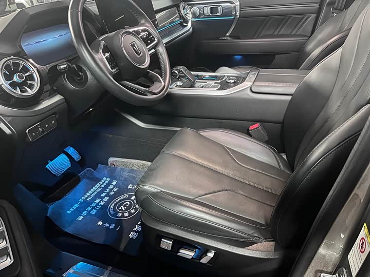 Фото 7 - Tank 400 Hybrid