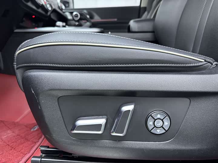 Фото 15 - Tank 300