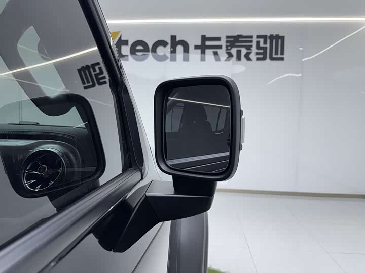 Фото 21 - Tank 300