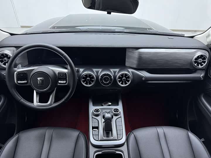 Фото 22 - Tank 300