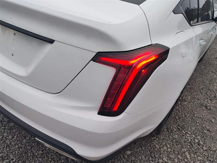 Фото 8 - Cadillac CT5