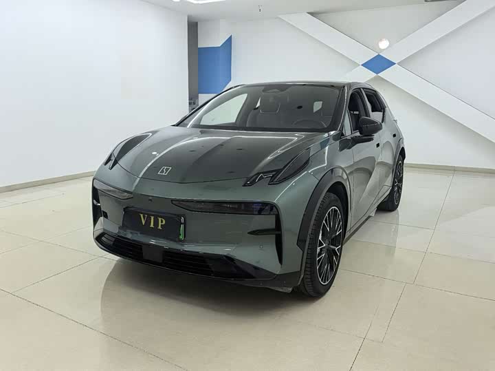 Фото 1 - Zeekr X