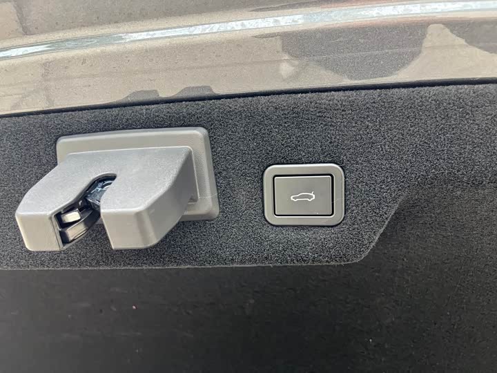 Фото 23 - Avatr 12