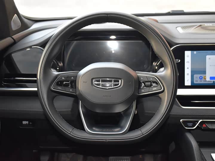 Фото 15 - Geely Monjaro