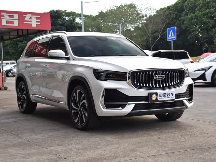 Фото 3 - Geely Monjaro