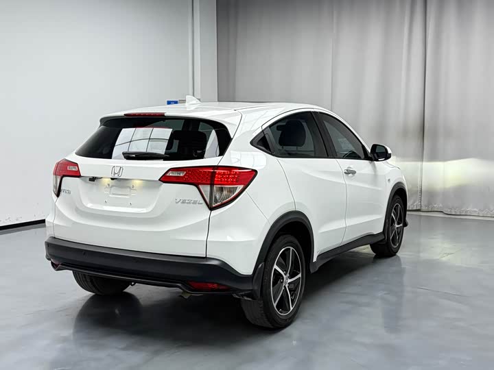 Фото 13 - Honda Vezel