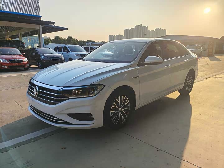 Фото 2 - Volkswagen Sagitar L