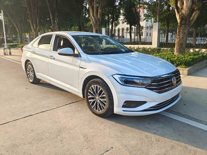 Фото 3 - Volkswagen Sagitar L