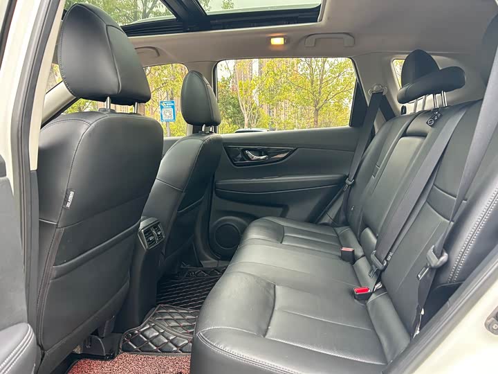 Фото 4 - Nissan X-Trail