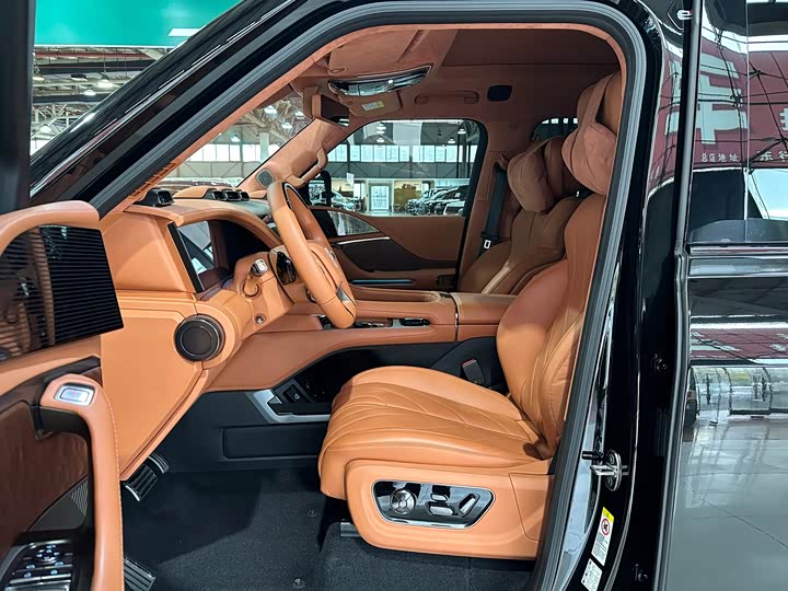 Фото 7 - BYD Yangwang U8