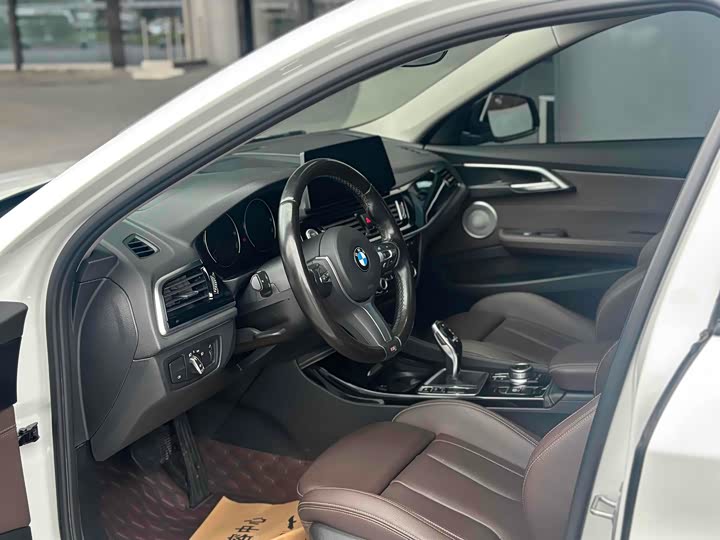 Фото 11 - BMW 1 Series