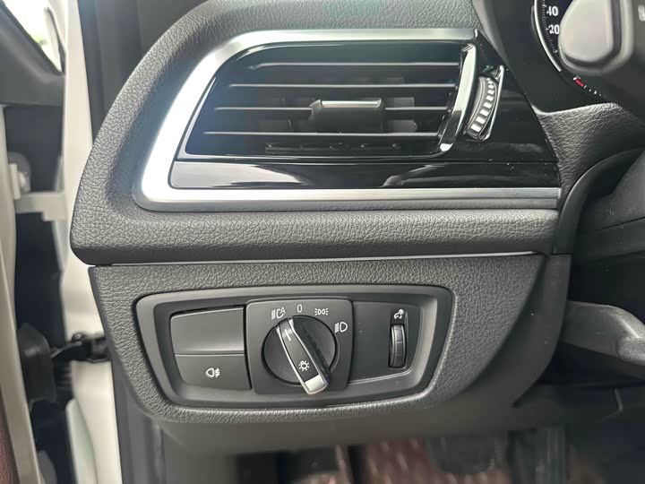 Фото 19 - BMW 1 Series