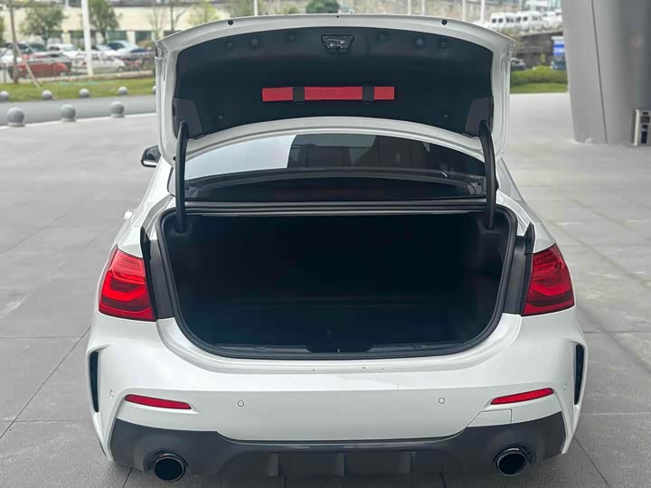 Фото 6 - BMW 1 Series