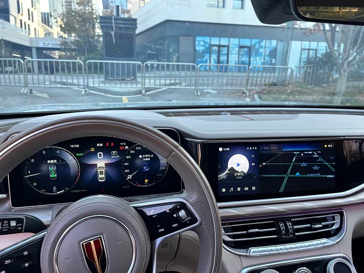 Фото 11 - Hongqi H9