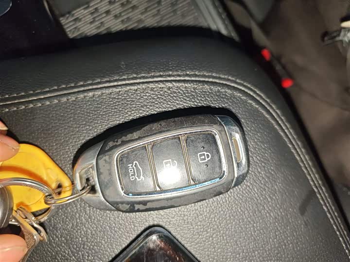 Фото 9 - Hyundai Mistra