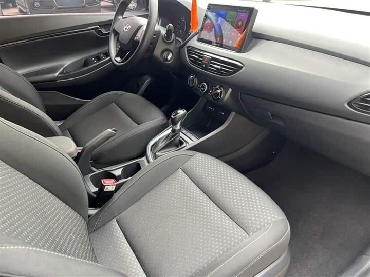 Фото 16 - Hyundai Celesta