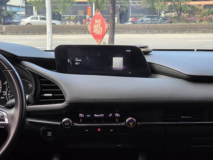 Фото 11 - Mazda 3 (Axela)