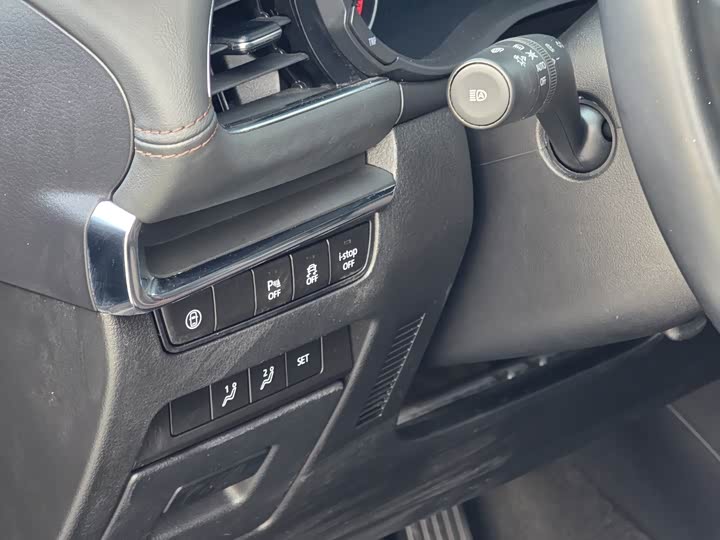 Фото 14 - Mazda 3 (Axela)