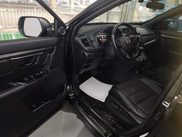 Фото 16 - Honda CR-V