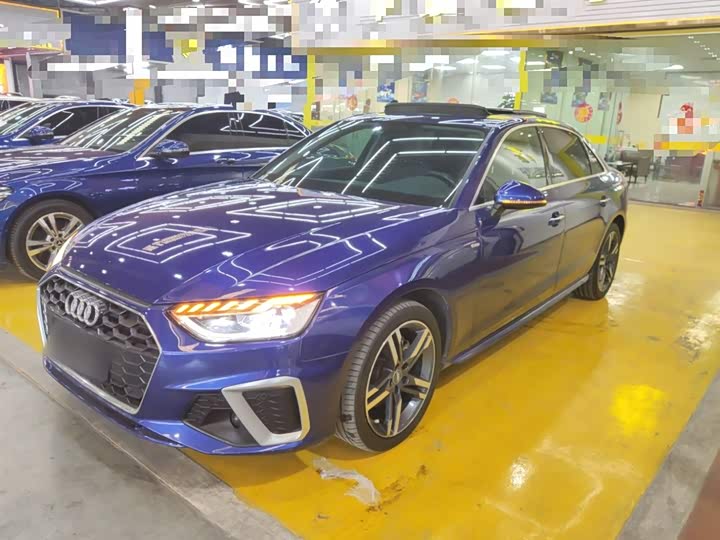 Фото 5 - Audi A4L