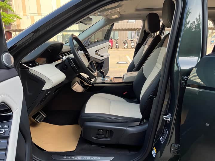 Фото 4 - Land Rover Range Rover Evoque L