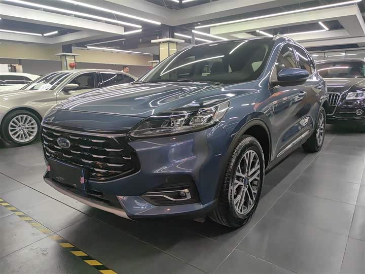 Фото 2 - Ford Escape