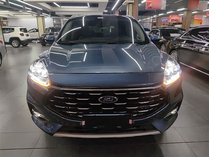 Фото 3 - Ford Escape