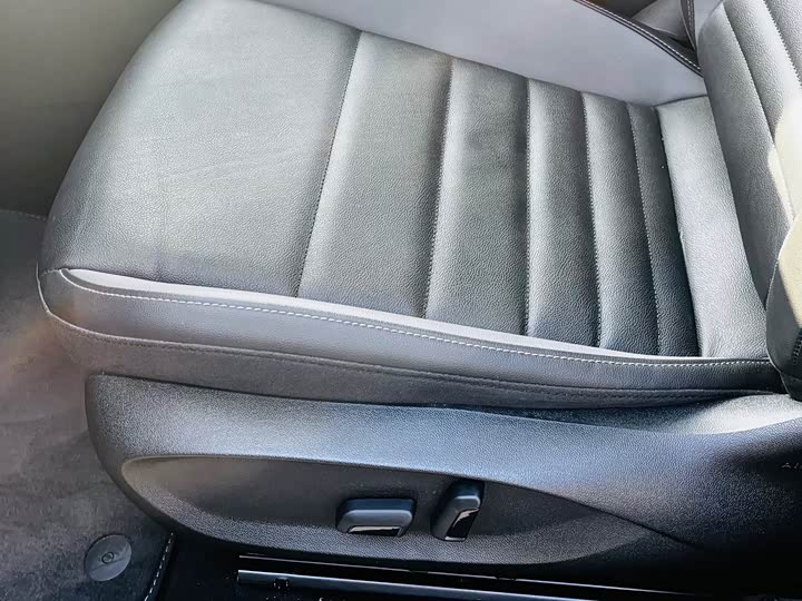 Фото 13 - Volkswagen Sagitar L