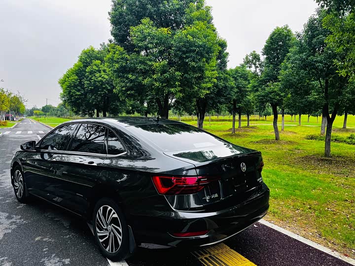 Фото 6 - Volkswagen Sagitar L