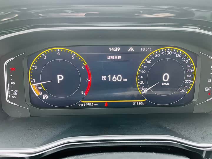 Фото 9 - Volkswagen Sagitar L