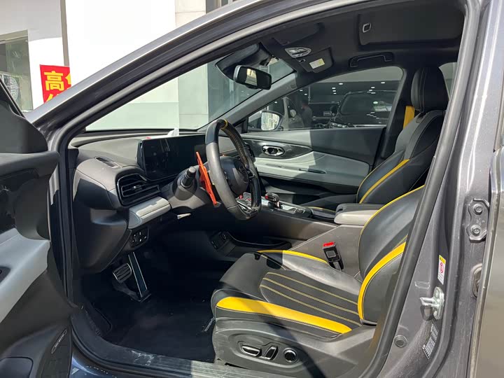 Фото 4 - GAC Trumpchi Empow R