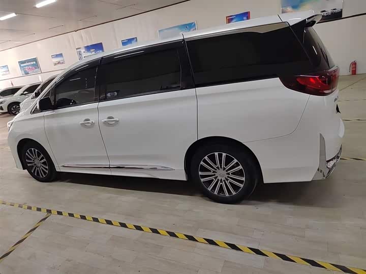 Фото 5 - GAC Trumpchi M8