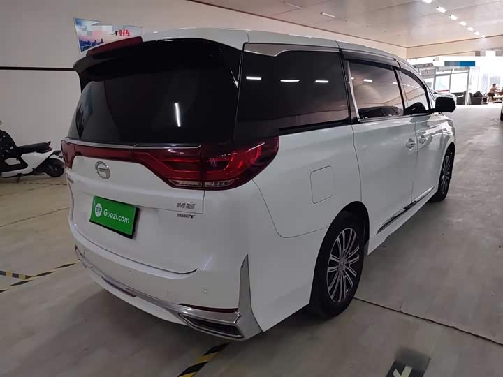 Фото 7 - GAC Trumpchi M8