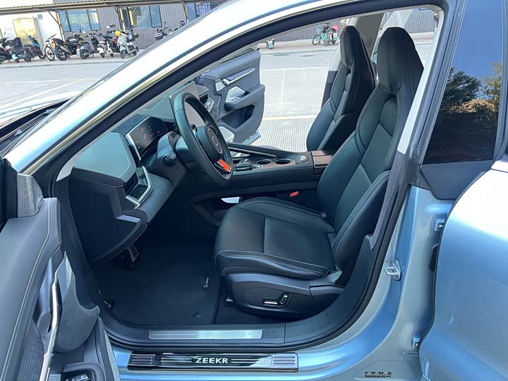 Фото 8 - Zeekr 001