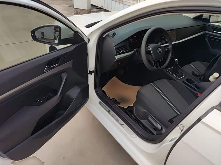 Фото 16 - Volkswagen Lavida EV