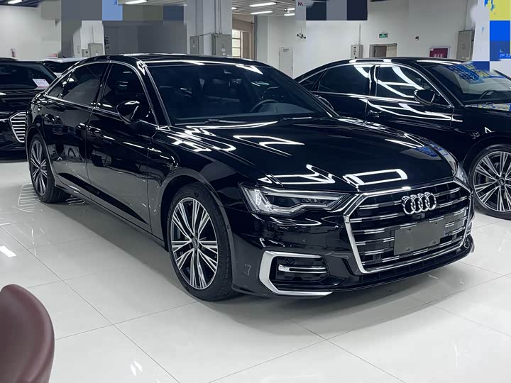 Фото 2 - Audi A6L