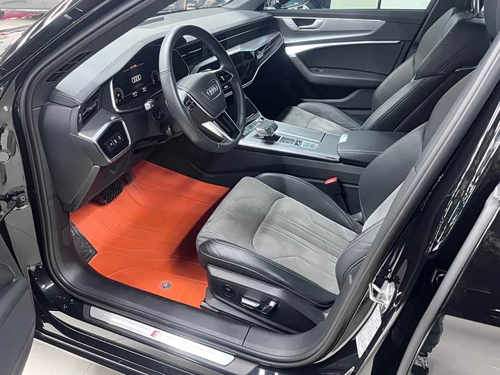 Фото 4 - Audi A6L