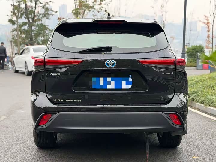 Фото 5 - Toyota Highlander