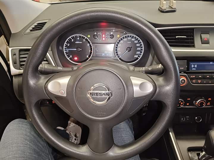 Фото 11 - Nissan Sylphy