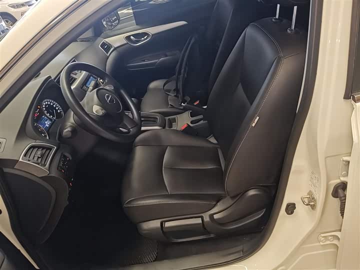 Фото 15 - Nissan Sylphy