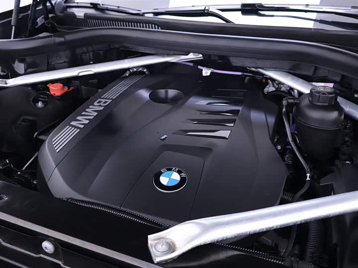 Фото 26 - BMW X7