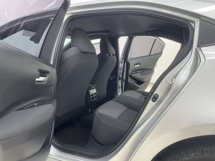 Фото 4 - Toyota Levin