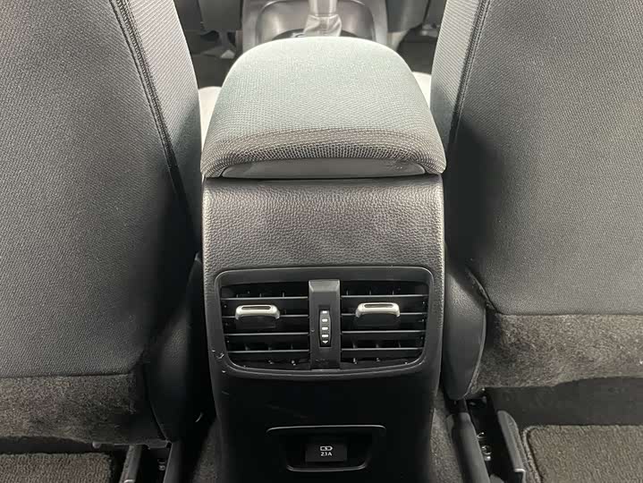 Фото 8 - Toyota Levin