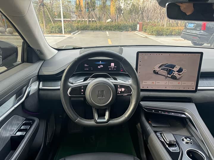 Фото 11 - Zeekr 001